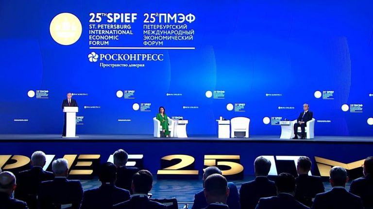 В Петербурге стартовал Международный экономический форум